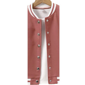 Chaqueta Varsity de Piel de Oveja Genuina Personalizada al por Mayor de Fábrica, Diseño OEM, Transpirable, Resistente al Viento, de Alta Calidad, con Parche Bordado para Hombre - Product Image 3