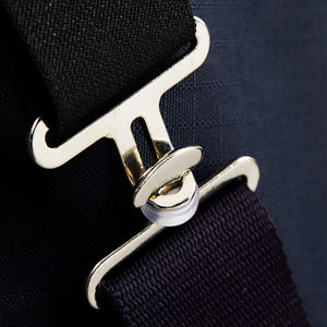 Vente en gros d'équipements équestres légers et imperméables pour l'hiver Fiches de produits sportifs Tapis de chevaux personnalisés Respirant et imperméable - Product Image 3