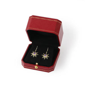 Boîte de rangement pour bijoux Jeulia Vintage Rouge - Boîte à boucles d'oreilles carrée de luxe - Product Image 2