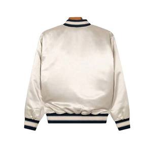 Vente en gros de vestes de baseball en satin avec design personnalisé logo personnalisé pour hommes blouson d'université brodé avec revêtement en vente - Product Image 6