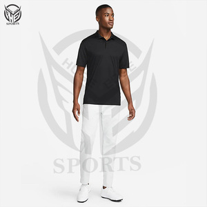 Camisa de Golf de Manga Corta para Hombre, Corte Estándar Relajado, Cierre de 2 Botones, Color Negro Sólido, Tejido de Punto 100% PK, Secado Rápido, Alto Rendimiento - Product Image 1