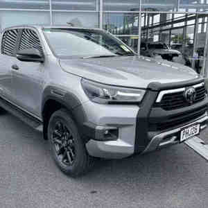 2023 H i Lu x GD 6 RB 4x4 SUV 8L Gasolina Combustible Asientos de cuero Dirección derecha izquierda con Excelente Estado - Product Image 1