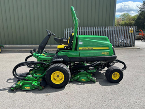 Nuevo Tractor Cortacésped John Deere 8800A de 48V y 2 Tiempos, Maquinaria Agrícola para Cortar Césped y Jardín en Venta - Product Image 2