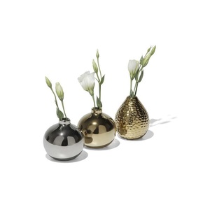 Golden Slim Metal Flower Table <b>Vases</b> for Dinning Table Modern High Class Metal Table <b>Vases</b> in Customized Shapes Sizes and Styles - Product Image 4