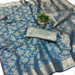 Con motivos artesanales, patrones de lentejuelas e intrincados hilos, elegante Sari Handloom ideal para reuniones culturales. - Product Image 6