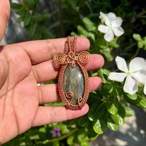 Jaune Flashy Labradorite Gemme Argent Sterling Plaqué Or Vintage Fil Enroulé Pendentif À La Main Designer Bijoux - Product Image 3