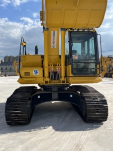 รถขุดตีนตะขาบ Komatsu PC200-8N1 มือสองคุณภาพสูงจากญี่ปุ่น ขนาด 20 ตัน ระบบไฮดรอลิก - Product Image 2