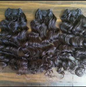 Extensions de cheveux indiens bouclés naturels bruts avec boucles douces définies Double cheveux de temple non transformés Bundles de cheveux humains Volume - Product Image 5