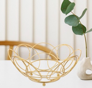 Panier à fruits en fer unique conçu pour la décoration intérieure créative avec une forme artistique et un artisanat métallique moderne - Product Image 6