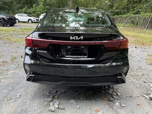 SUPER PROPRE, OCCASION, 2023 FORTE LX SEDAN, TRANSMISSION, 147 CV, 2L, Traction avant, PRÊT POUR L'EXPÉDITION - Product Image 4