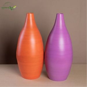 Vase en bambou Thanh Nam Arts Bold Curve, écologique, matériau naturel, forme sculptée, couleur contemporaine, vase de table durable - Product Image 1
