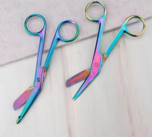 Tijeras para Vendajes de Acero Inoxidable Quirúrgico, Diseño Impreso, Venta al por Mayor de Fábrica - Product Image 5