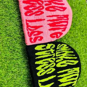 Gorro de invierno acrílico personalizable de alta calidad de color sólido gorro de punto de moda - Product Image 5