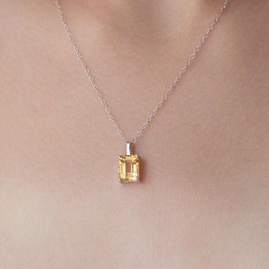 Collier pendentif en citrine facettée taille émeraude, pierre précieuse jaune pour femme, argent sterling 925, pierre de naissance de novembre, brillance éclatante - Product Image 1