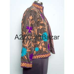 Veste d'hiver en velours brodé élégante et vintage pour femmes avec motif floral, doublure respirante 100% coton pur - Product Image 4