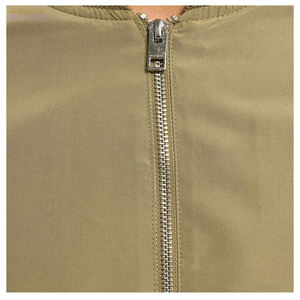 Chaqueta Bomber de Invierno Negra para Hombre OEM ODM con Piel de Oveja e Impermeable |   Ropa Exterior con Cierre y Logotipo Personalizado |   Alta Calidad - Product Image 3