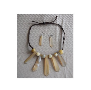 Collier en corne de buffle d'eau de Style nautique fait à la main pour les femmes sculptées Agate décoration taille personnalisée prix Offre Spéciale bijoux en corne - Product Image 5