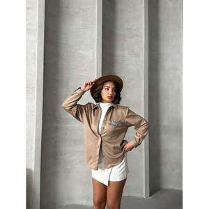 Blusas y Camisas de Gamuza para Mujer, Producto al por Mayor - Product Image 4