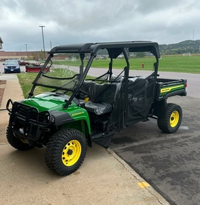 รถอเนกประสงค์ John Deere Gator 4x4 XUV 835M 4WD ใช้เครื่องยนต์เบนซิน สภาพดี ซื้อรถแทรกเตอร์ John Deere ปี 2024 - Product Image 4