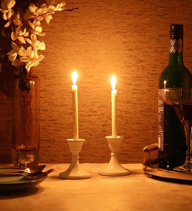 Ensemble de bougeoirs en aluminium blancs, artisanaux, pour bougies coniques, décoration de Noël - Product Image 6