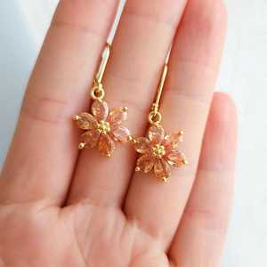 Boucles d'oreilles à crochet en forme de fleur en quartz à changement de couleur naturel, plaquées or, en argent sterling, style vintage victorien, cadeau pour maman - Product Image 3