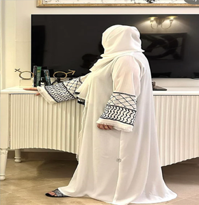 Turquie Kimono Style Arabe Abaya Kaftan Turc EID Modeste Vêtements Islamiques Dubaï Élégant Brillant Soie Ouvert Abaya Femmes Muslim Dre - Product Image 4