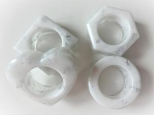 Servilletero de resina hecho a mano con logotipo personalizado, Decoración de mesa multicolor para fiestas con el último diseño exclusivo de estilo de amor - Product Image 6