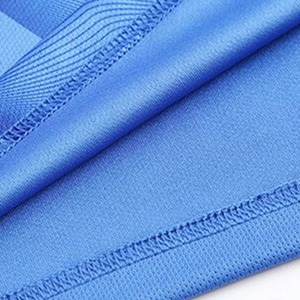 เสื้อฟุตบอลเสื้อท่อนบนผ้าโพลีเอสเตอร์สีระเหิด100% สำหรับผู้ชายชุดเสื้อฟุตบอลออกแบบได้ตามต้องการพร้อมโลโก้ - Product Image 5