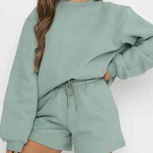 Ensemble Sweat-shirt à col rond en polaire spandex/polyester et short à tricoter pour femmes coupe normale tenue décontractée respirante 2 pièces - Product Image 1