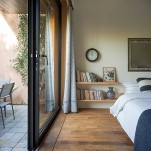 2025 dernière porte coulissante allemande en verre cadre en aluminium couleur personnalisable Surface finie pour le centre commercial immeuble de bureaux utilisation scolaire - Product Image 1