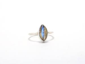 Best Seller 925 Anillo de piedras preciosas de declaración personalizada de calidad superior Corte de labradorita Directo al por mayor Bodas Vendedor de joyería superior - Product Image 2