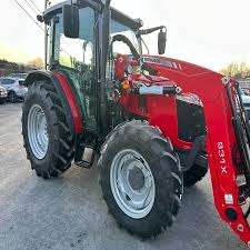 Tractor Agrícola de Ruedas Massey Ferguson S1304-C de 70 CV y Tracción en las 4 Ruedas con Motor, Caja de Cambios y Bomba - Transmisión de Engranajes de Alta Productividad - Product Image 5