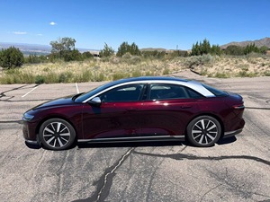 Lucidd Grand Touring RWD 2022, conduite à gauche, turbo, automatique, intérieur luxueux et lumineux, faible kilométrage, état neuf - Product Image 6