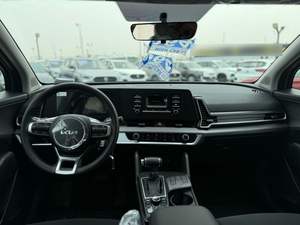 Modelo 2025 Kia Sportage (GCC) 2.0L Color Gris Acero, Soporte ODM Personalizado, Garantía de 5 Años, Origen Estadounidense, Financiamiento Disponible - Product Image 6