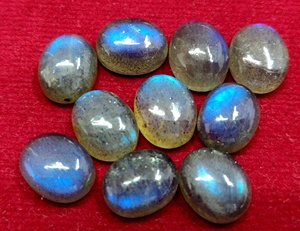 Cabochon ovale en Labradorite naturelle 10x12mm-Labradorite lâche de qualité supérieure - Product Image 1