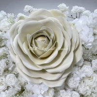 Maßgefertigte Luxuriöse Seiden-Kunstblumenwand 8x8ft 3D Rosen Handgemachte Realistische Blumenwand-Rolle für Party- und Hochzeitsdekoration