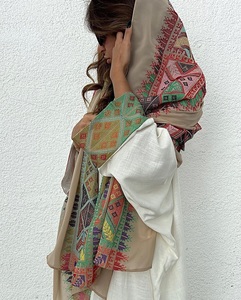 Abaya Musulmana de Seda Blanca Bordada a Mano, Manga Larga, Antiarrugas, Personalizable para Adultos, Estilo con Volantes de Satén, Talla XXL, Dubai - Product Image 4