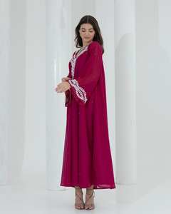 Vente en gros de luxe personnalisé Petite Satin Abaya pour femmes Dubaï inspiré vêtements islamiques manches à volants en soie musulman traditionnel - Product Image 4