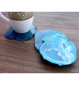 Accesorios de vajilla con tema establecido Posavasos de ágata con rebanada de ágata galvanizada dorada a precio mayorista con Premium - Product Image 1