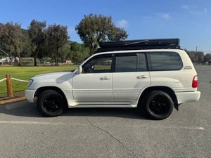 Meilleures ventes 2000 L-e-x-u-s LX 470 4WD-AWD Automatique 4 vitesses - Product Image 2