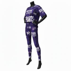 Conjunto Deportivo Premium de Camiseta de Algodón de 300GSM y Leggings de 260GSM con Paneles de PVC Reflectantes Iridiscentes y Logotipo Personalizado - Product Image 4