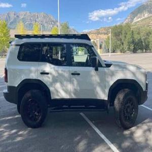 Used 2025 Full-Size Off-Road SUV 4 4 Drive System Automatic Transmission Heavy-Duty All-Terrain Vehicle - Product Image 6