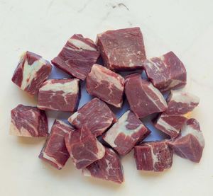 Cubo de Carne de Res Deshuesado, Fresco y Congelado, Halal, para Restaurantes, Venta al por Menor y Distribución - Product Image 3