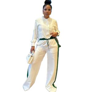 Ensemble 2 pièces sport mode hiver pour femme : crop top à capuche manches longues et pantalon long assorti, streetwear avec logo frontal - Product Image 2