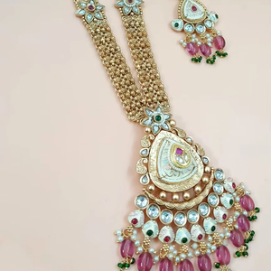 ENSEMBLE DE BIJOUX INDIENS TRADITIONNELS ET À LA MODE EN CUIVRE ENSEMBLE DE BIJOUX DE MARIAGE POUR FEMMES BOUCLES D'OREILLES ET COLLIER - Product Image 1