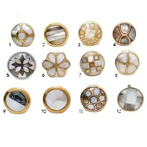 Tirador de Cajón Redondo Hecho a Mano con Incrustaciones de Madreperla, Acabado Pulido, Artesanía Moderna, Tirador de Gabinete TC-742 - Product Image 4