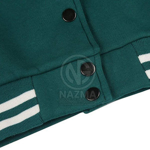 Veste Letterman pour femmes très vendue, col montant, fermeture à boutons, respirante, couleur unie, en coton, fabriquée au Pakistan - Product Image 3