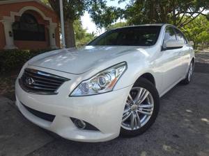 Voiture d'occasion Infiniti Q40 2015 à bas prix à vendre - Product Image 1