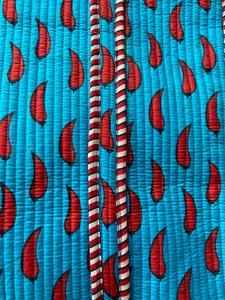 Bolsa de Mano Acolchada de Turquesa Hecha a Mano con Motivo Rojo Bordado, Bolsa de Compras de Algodón, Bolsa Grande para Viajes y Uso Diario - Product Image 6