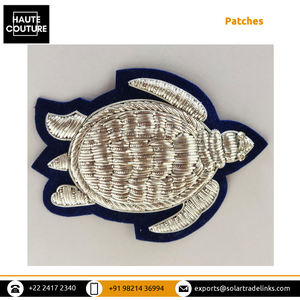 Le fournisseur indien propose des broches brodées à la main Bullion Kora 6x8 cms taille tortue Patch broches mode Genre bas prix - Product Image 4